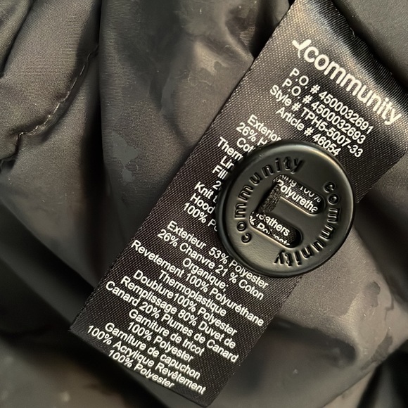 Aritzia Winter Coat - Picture 7 of 13